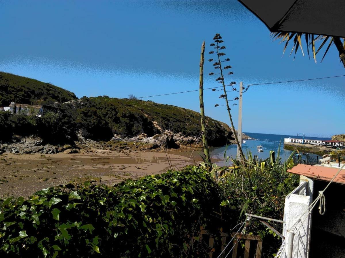 A Casinha Da Baia Villa Porto Covo Buitenkant foto